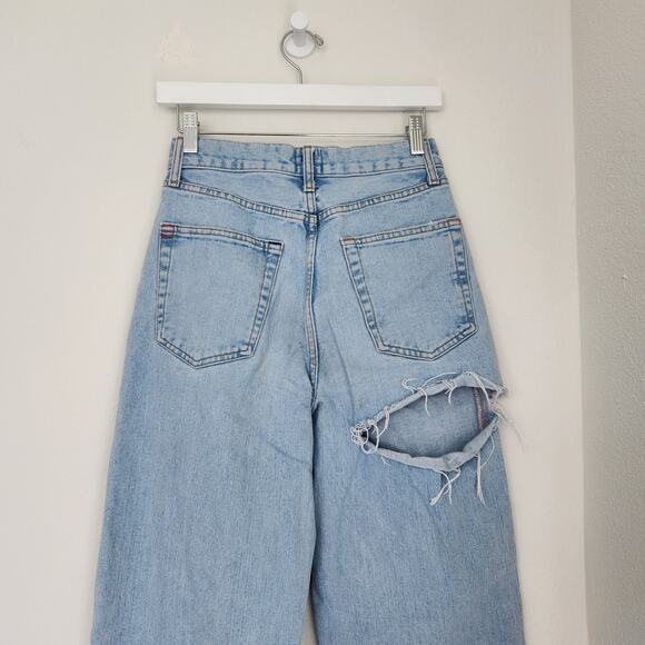 BDG Urban Outfitters Baggy Jeans High Rise Baggy Light Wash Distressed Jeans 26 - Picture 5 of 8